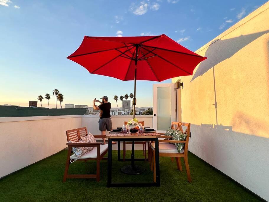 Luxury K-town Dwelling With Private Rooftop Deck. Los Ángeles